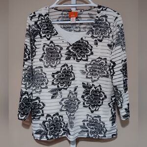 Hearts of Palm Women's (Size M) White/Black Long Sleeve Floral Blouse
